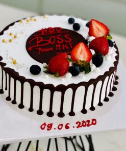 Chocolate Drip Cake 01